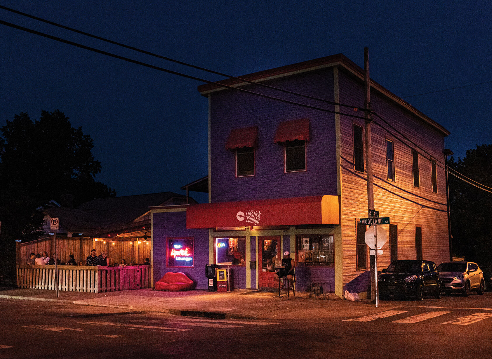Nighttime exterior photo of Lipstick Lounge 2021